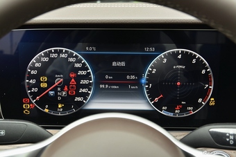 2019款奔驰E级改款2.0T自动运动豪华型300L