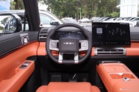 2025款方程豹钛7 四驱基本型