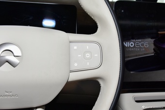 2025款蔚来EC6 75kWh