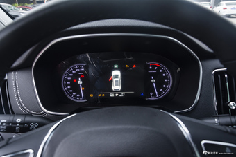 2019款荣威RX5 2.0T 30T自动Ali两驱智联网铂金版