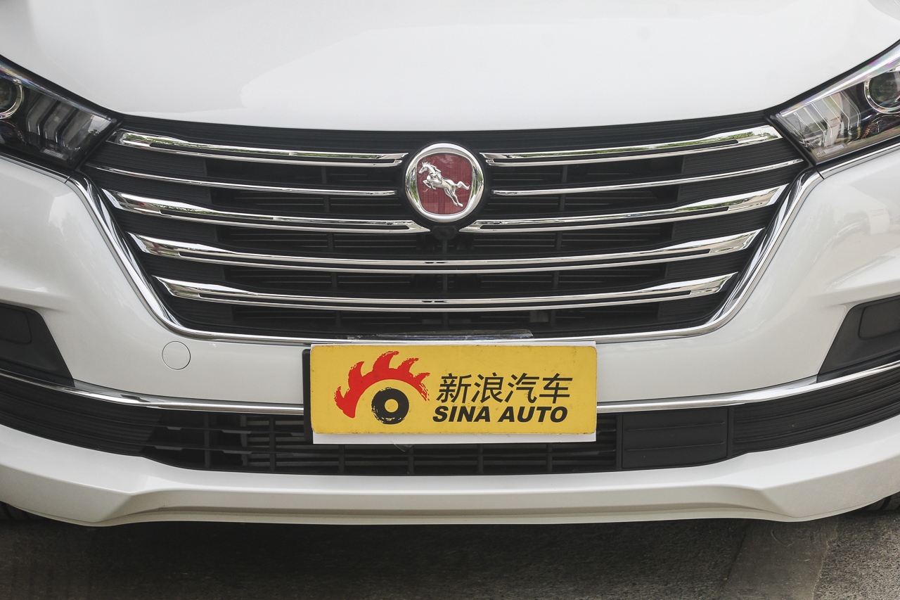 2019款汉腾V7 1.5T自动豪华型6座 国V