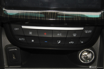 2018款斯威X7 1.5T手动尊贵型7座