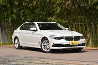  2020款宝马5系2.0T自动525Li 豪华套装 