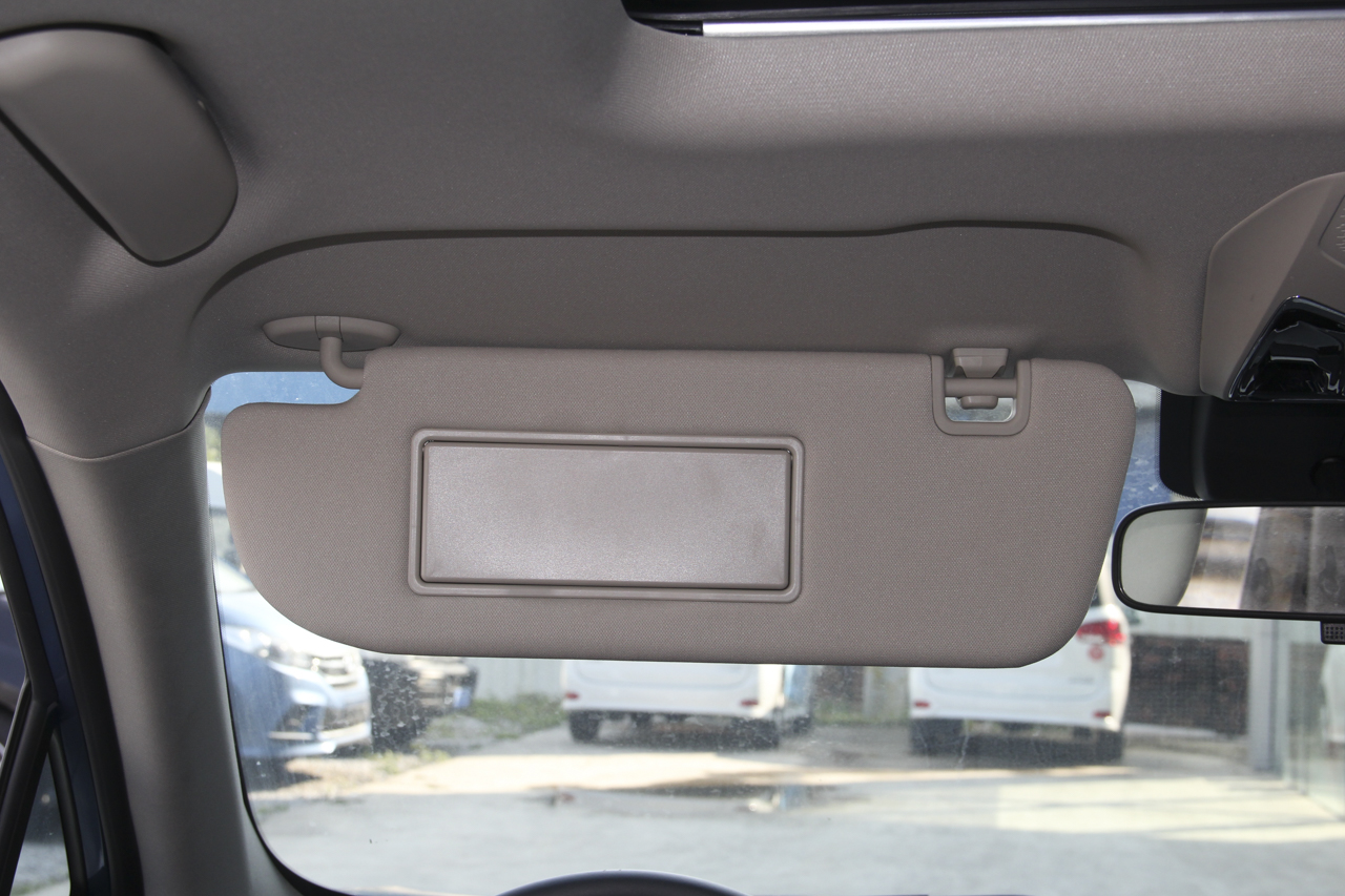 2017上汽大通D90 2.0T自动四驱天狼星