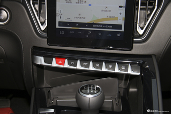 2019款风行T5L 1.8T手动豪华型7座