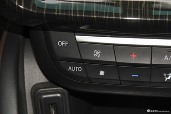 2018款斯威X7 1.5T手动尊贵型7座