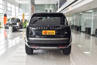 2026款揽胜 3.0 L6 400PS HSE长轴版
