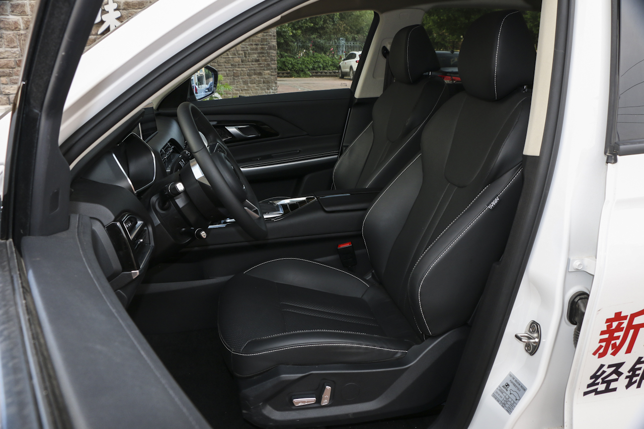 2018款众泰T500 1.5T自动智能互联尊贵型