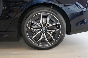 2026款宝马i5 eDrive 40L M运动套装