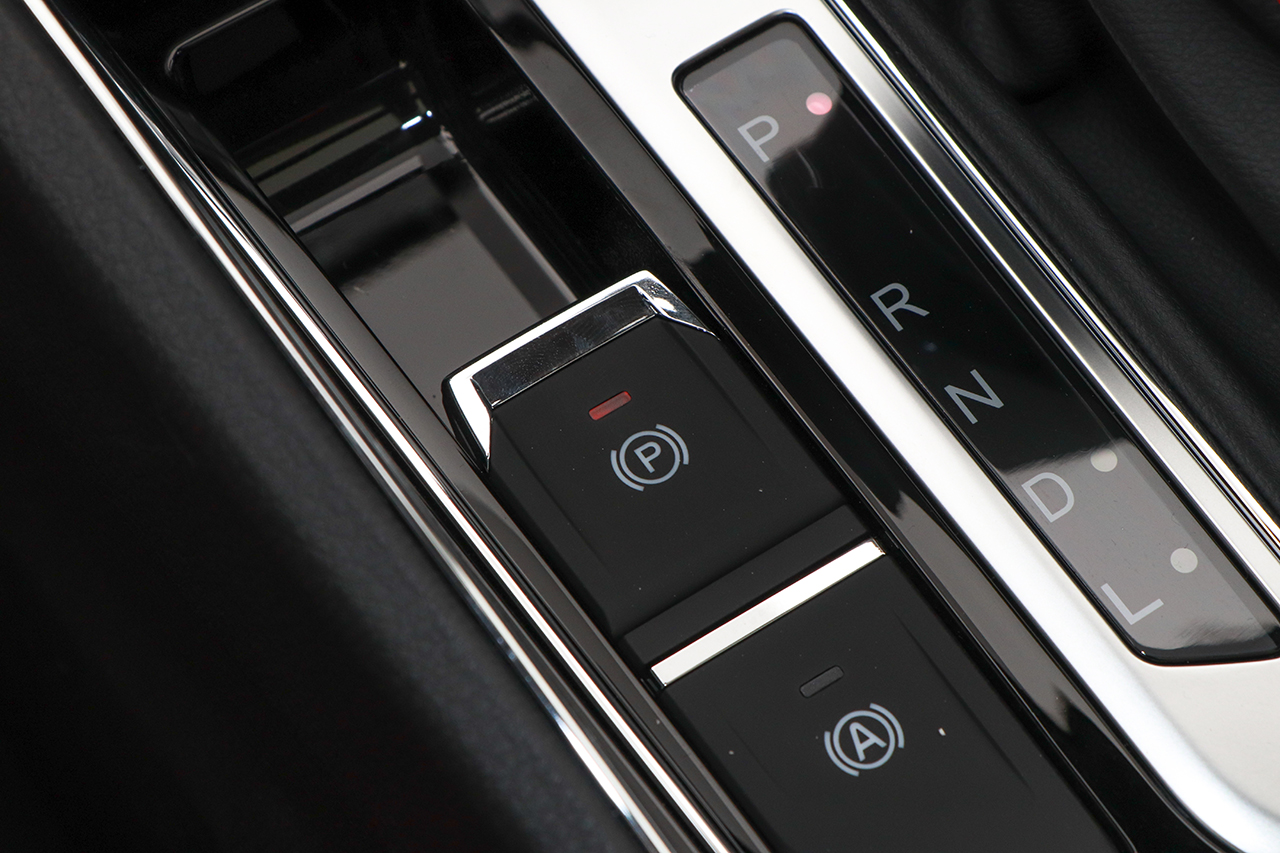 2020款启辰T60 1.6L CVT智享版国VI