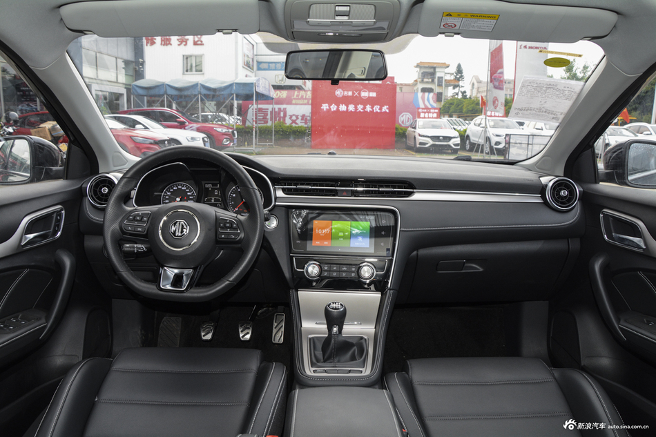 2019款名爵6 1.5T手动 20T运动版