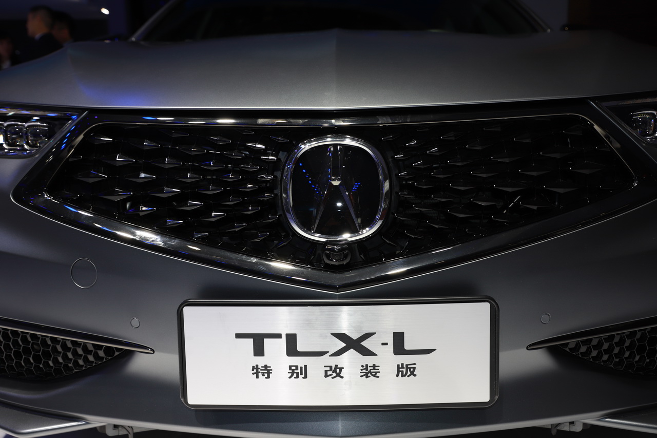 2019上海车展实拍：讴歌TLX-L特别改装版