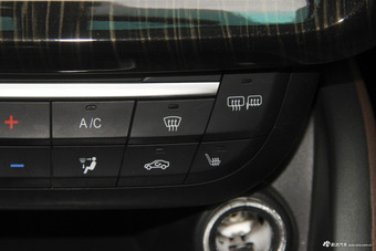 2018款斯威X7 1.5T手动尊贵型7座