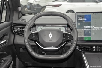 2024款睿蓝7 605km 荣耀版