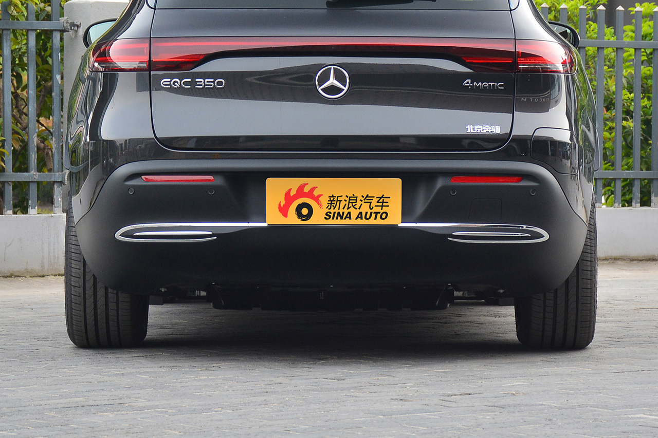 2021款奔驰EQC 350 4MATIC