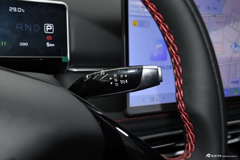 2025款哪吒X 500 Plus