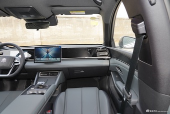 2025款秦L DM-i 智驾版 80KM领先型