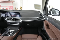 2019款宝马X7 xDrive40i 领先型豪华套装