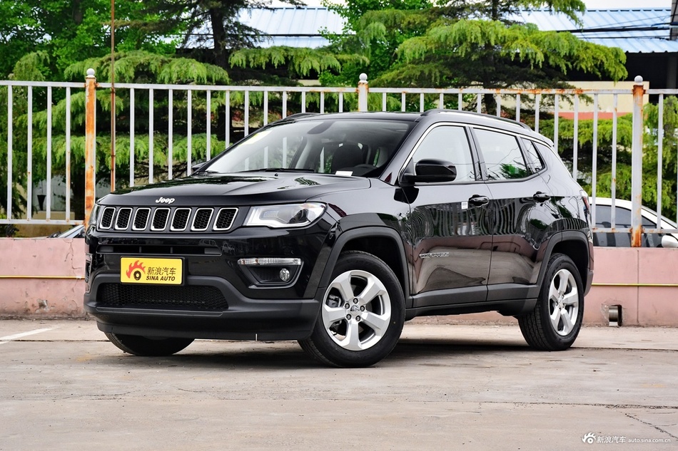 2019款指南者1.3T自动220T家享版