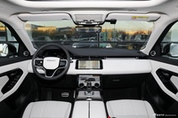 2021款揽胜极光P300e 插电式混合动力 豪华版