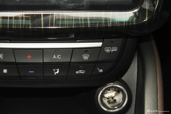 2018款斯威X7 1.5T手动尊贵型7座