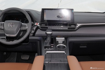 2026款格瑞维亚 2.5L混动 尊爵ULTRA版