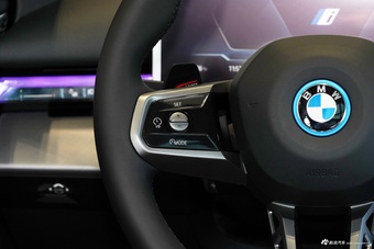 2026款宝马i5 eDrive 40L M运动套装