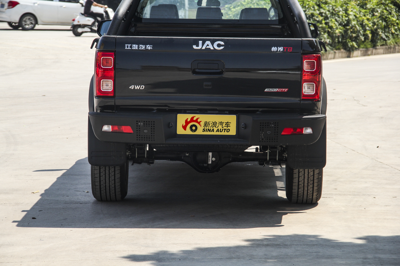 2019款帅铃T8 2.0T手动探索版四驱尊贵型大双HFC4DB2-1D1
