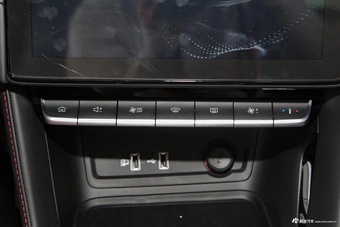 2022款名爵ZS 180DVVT 自动全球百万958版