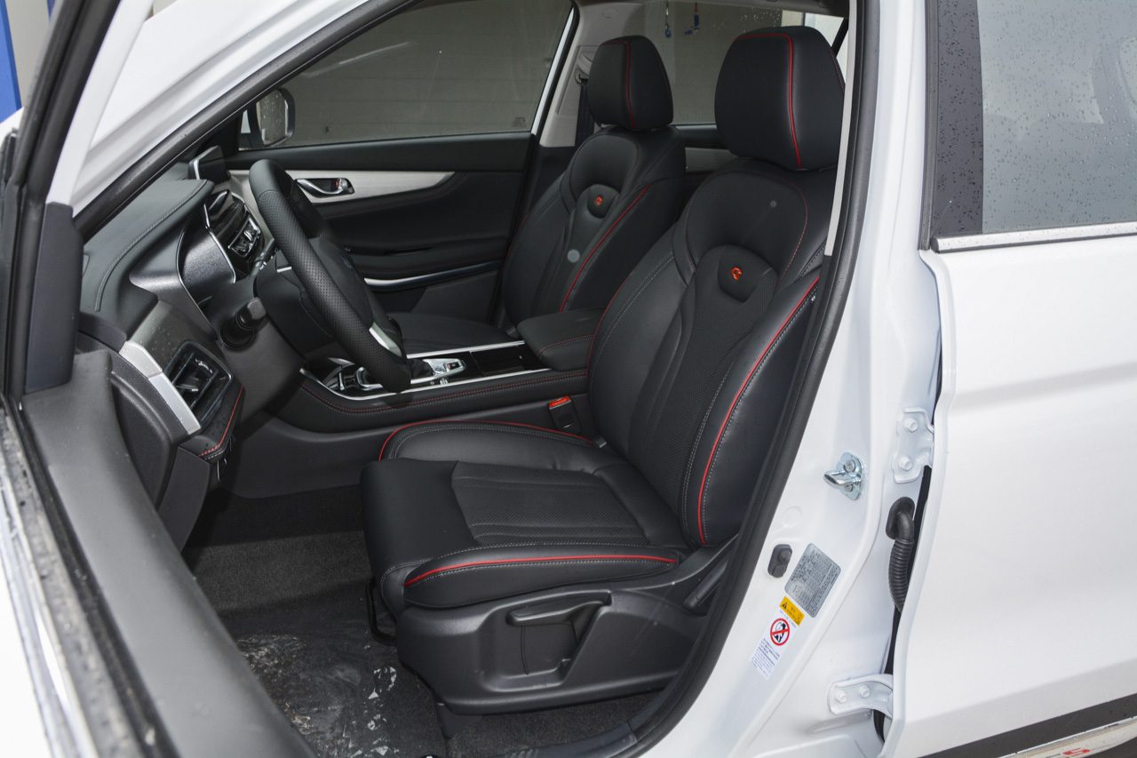 2018款长安CS75 1.5T手动精智型 