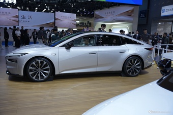 2025广州车展实拍：铂智7