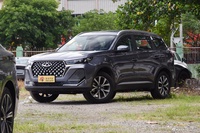 2025款瑞虎7 卓越版 1.5T CVT尊贵版