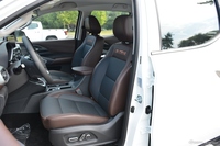 2021款长安凯程F70 2.4T自动汽油四驱行政版