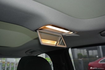 2021款奔驰E级改款 E 300 L 运动豪华型 