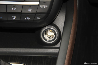 2018款斯威X7 1.5T手动尊贵型7座