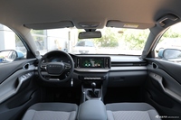 2020款新宝骏RC-5 1.5L手动智耀精英型