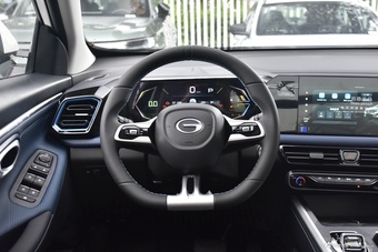 2025款传祺GS3 影速 270T 劲享版 平步青云