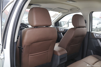 2019款领主2.5T商用版柴油两驱手动标准型大双