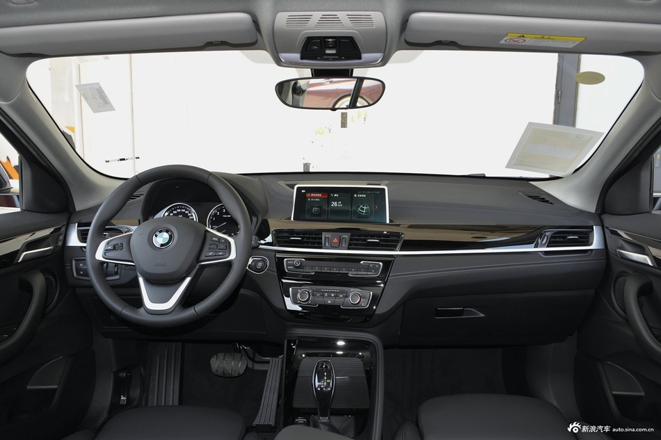 2018款宝马X2 1.5T sDrive20i M越野套装