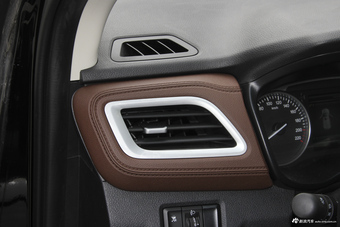 2018款斯威X7 1.5T手动尊贵型7座