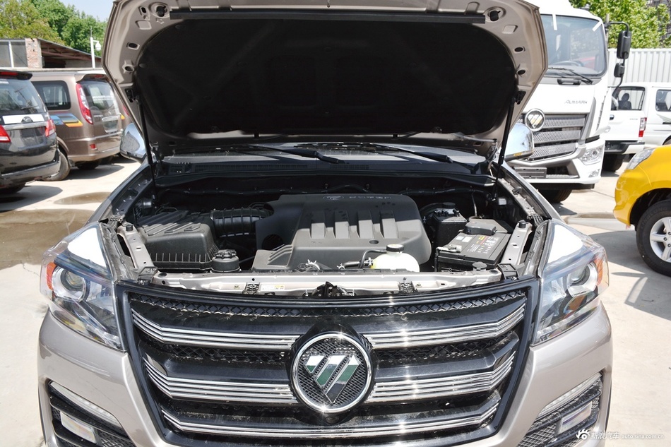 2018款拓陆者E5 2.4L手动四驱精英型4G69S4M