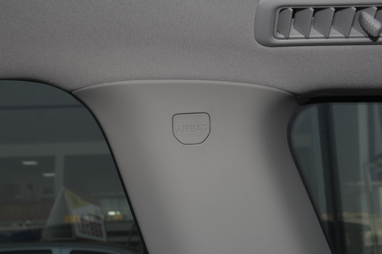 2017上汽大通D90 2.0T自动四驱天狼星