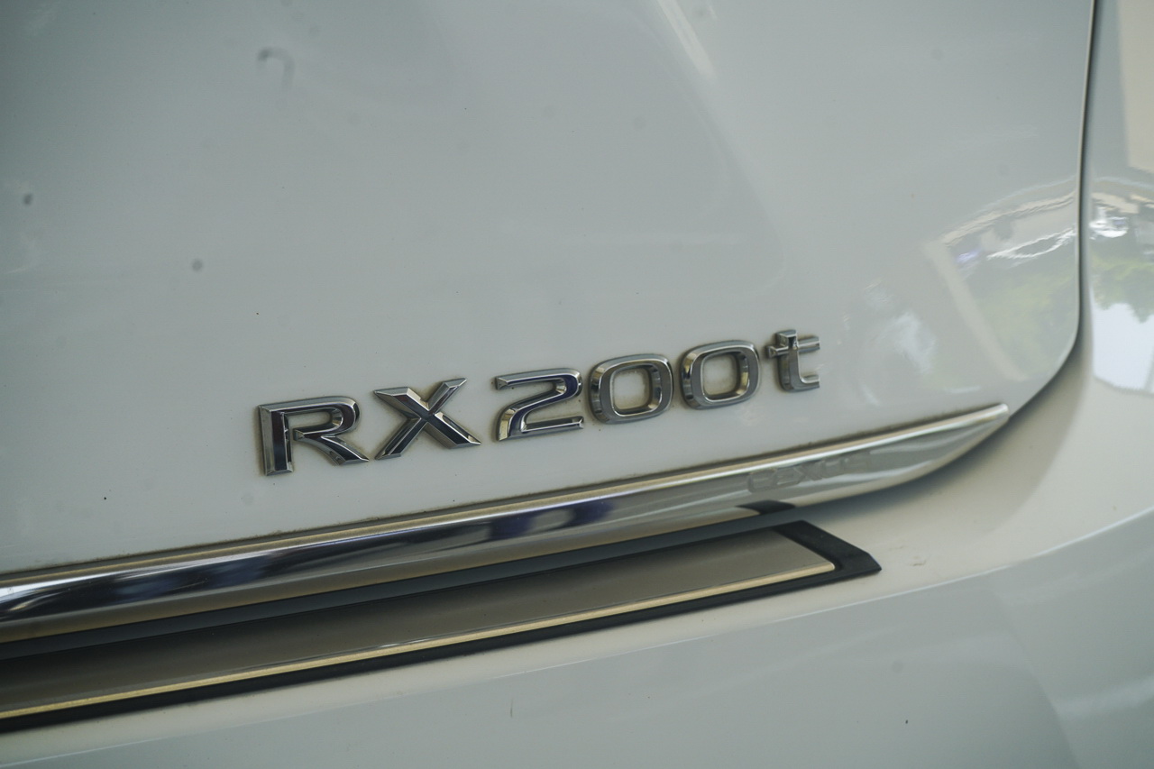 2017款雷克萨斯RX 2.0T自动四驱F SPORT