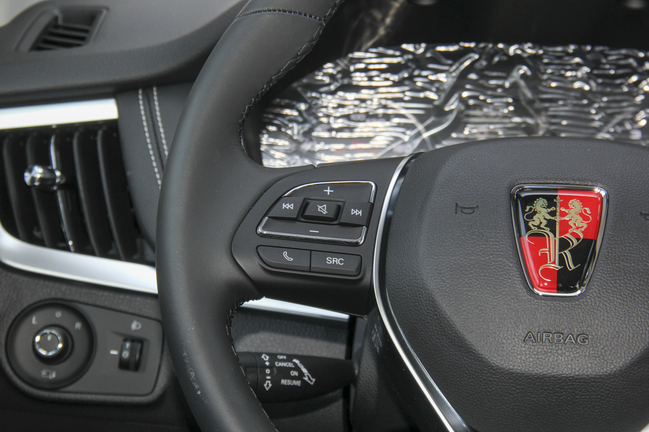 2018款荣威RX5 1.5T 20T手动两驱旗舰版