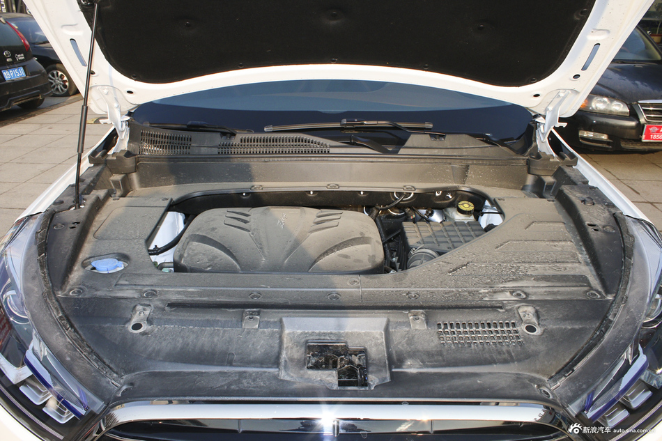 2018款众泰T300 1.5L自动尊享型