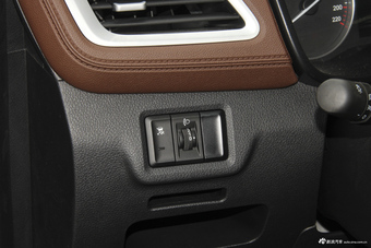 2018款斯威X7 1.5T手动尊贵型7座