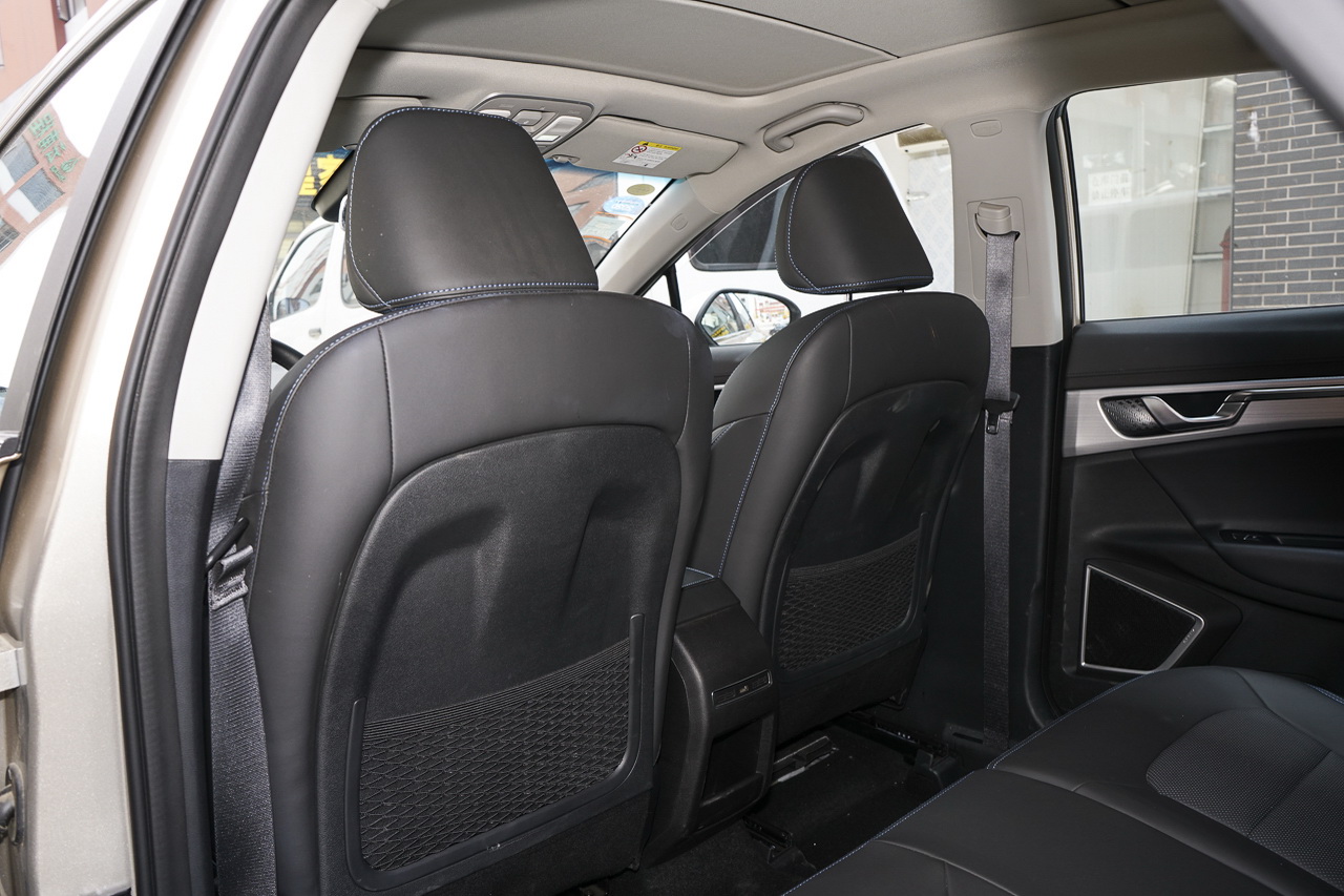 2018款吉利帝豪GSe尊尚型