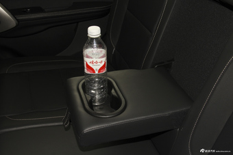 2018款斯威X7 1`.8L手动豪华版7座