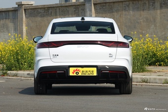 2026款秦L DM-i 210KM云辇型