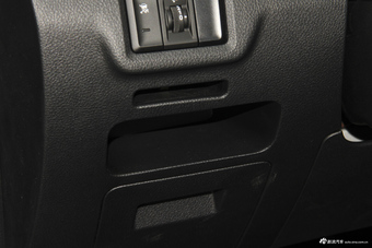 2018款斯威X7 1.5T手动尊贵型7座